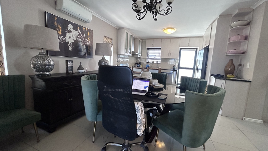 3 Bedroom Property for Sale in Parklands North Western Cape